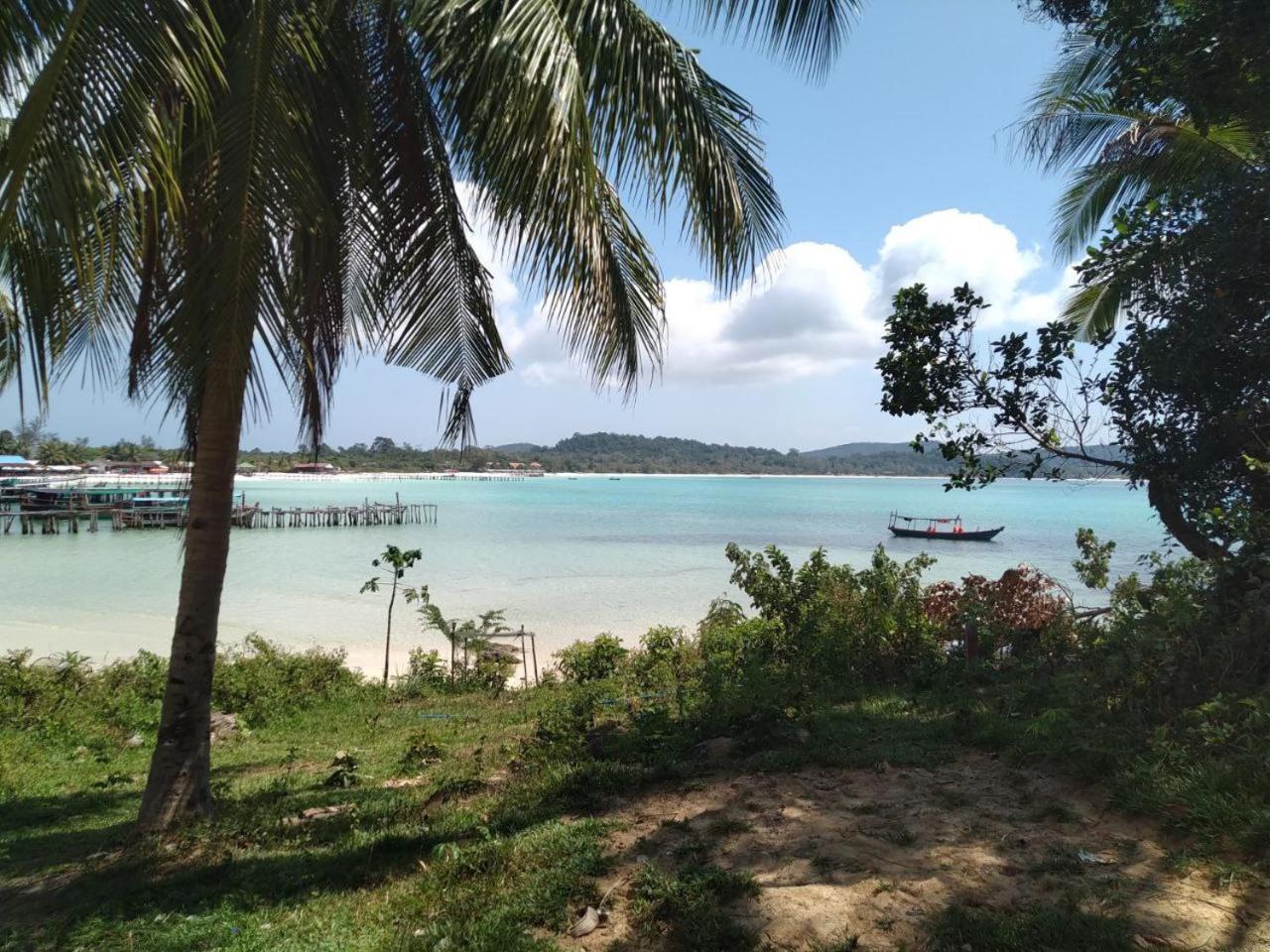 Toto Pizza Bungalows And Sea View Restaurant Sok San Village Exterior foto
